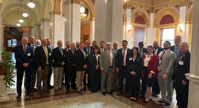 Ohio co-op leaders at the Ohio Statehouse